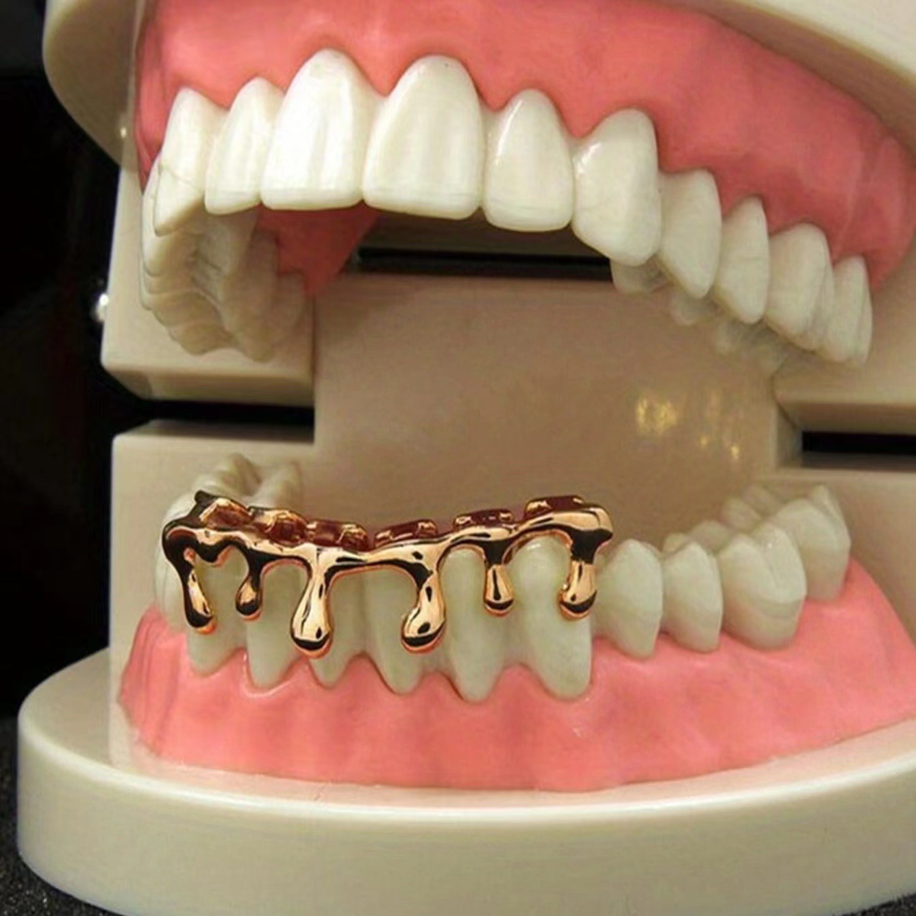 Body Jewelry Europe - Su Damlası Alt Dişler Hip-Hop Altı